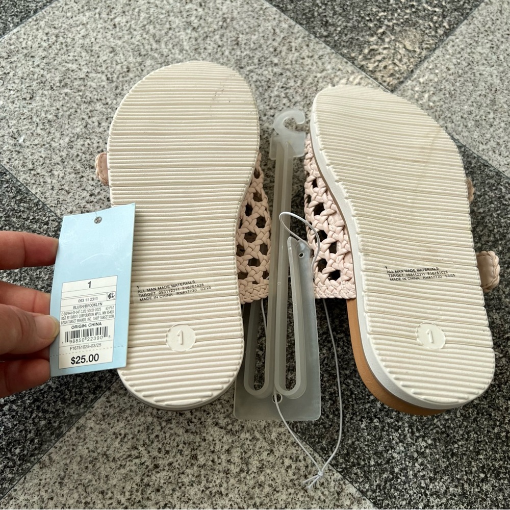 Cat & Jack Girl's Brooklyn Crochet Footbed Sandals- Blush Size 1 - Picture 3 of 3